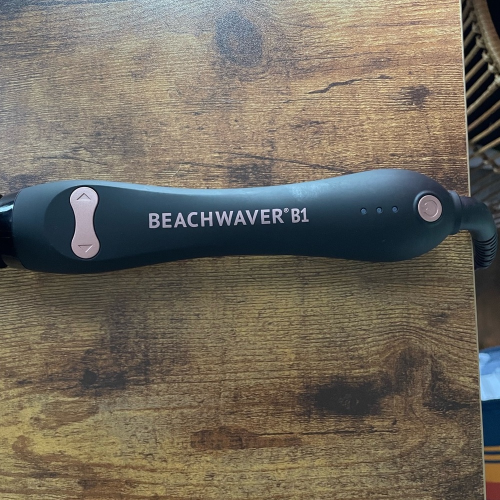 Beachwaver B1 curling iron